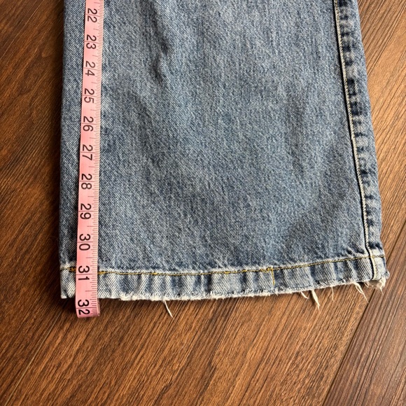 BDG Urban Outfitters NWT Women’s Medium Baggy Cargo Distressed Elastic Jeans - Picture 9 of 13